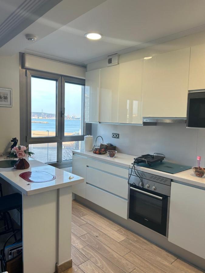 Апартаменты Residencial Playa Poniente 66 De Хихон Экстерьер фото